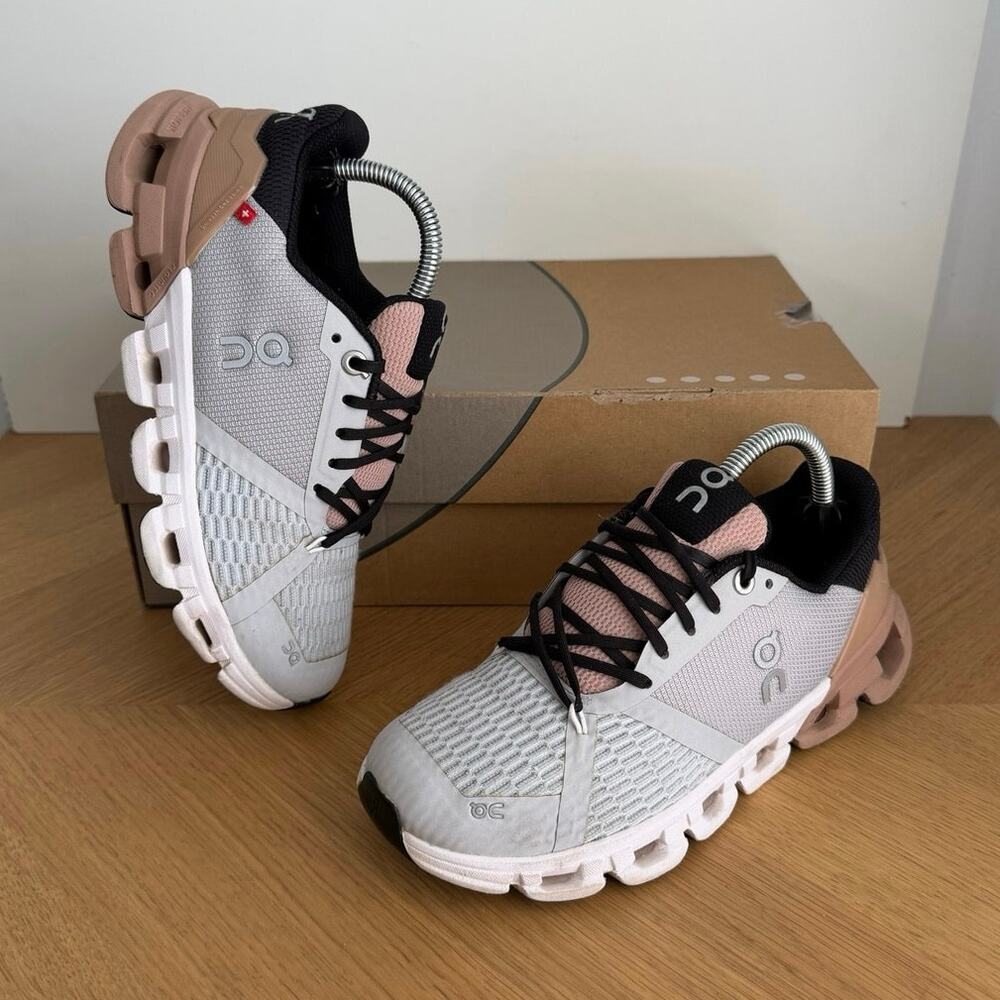 On Cloud Cloudflyer ‘Glacier/Rose Brown’ Women Running Sneakers- SZ 5